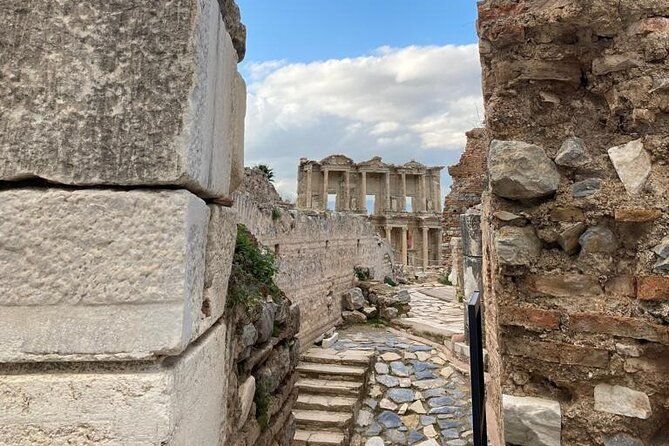 izmir-to-private-ephesus-artemission-temple-mother-marys-house