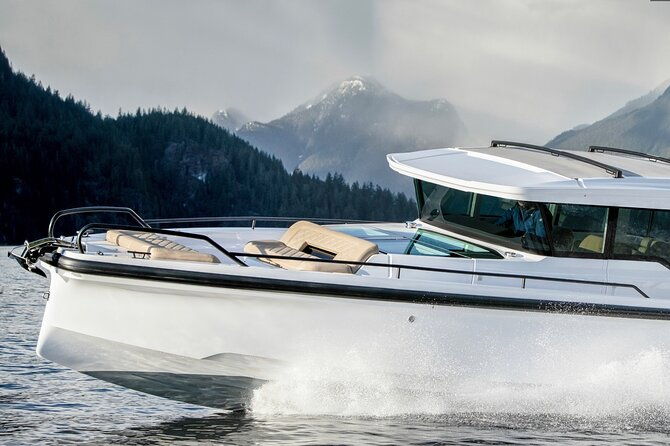 key-west-private-charter-rental-luxury-boat-with-captain