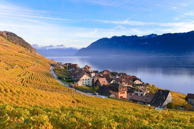 ktg302-day-trip-to-montreux-chateau-de-chillon-from-geneva