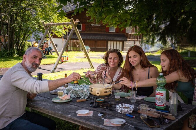 lauterbrunnen-private-tour-photoshoot-fondue-picnic