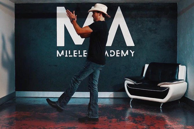 learn-to-line-dance-in-nashville-public-line-dancing-class-2