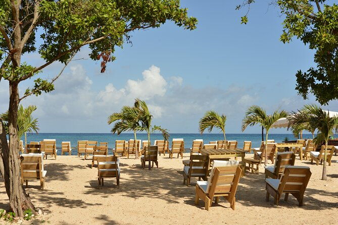 montego-bay-bamboo-beach-club-with-lunch-and-cocktails