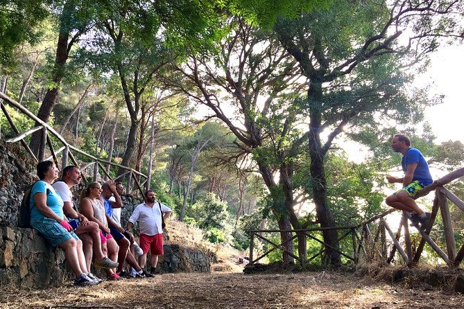 naturalistic-excursion-to-ustica