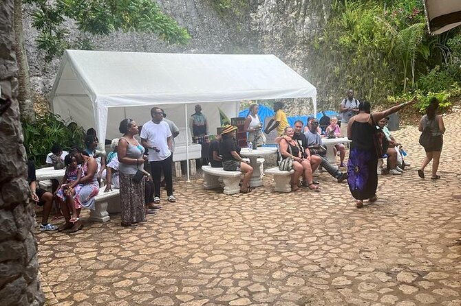 nine-mile-reggae-history-guided-tour-to-bob-marleys-birthplace