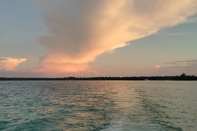 party-boat-booze-cruise-and-snorkeling-open-bar