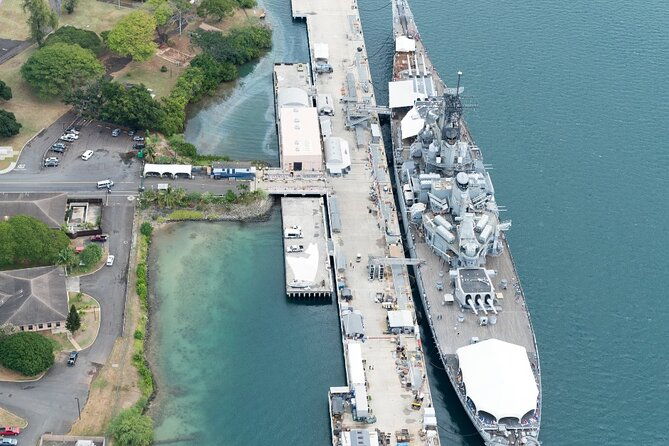pearl-harbor-arizona-memorial-missouri-battleship-city-tour