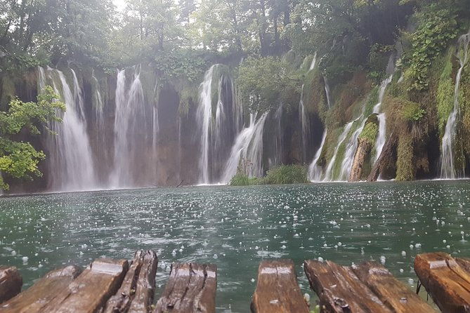 plitvice-lakes-day-tour-group-tour