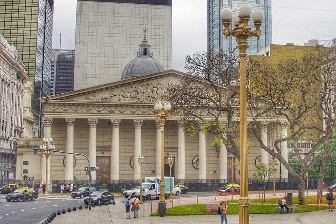 premium-city-tour-optional-navigation-with-open-bar-by-grupo-summa-argentina