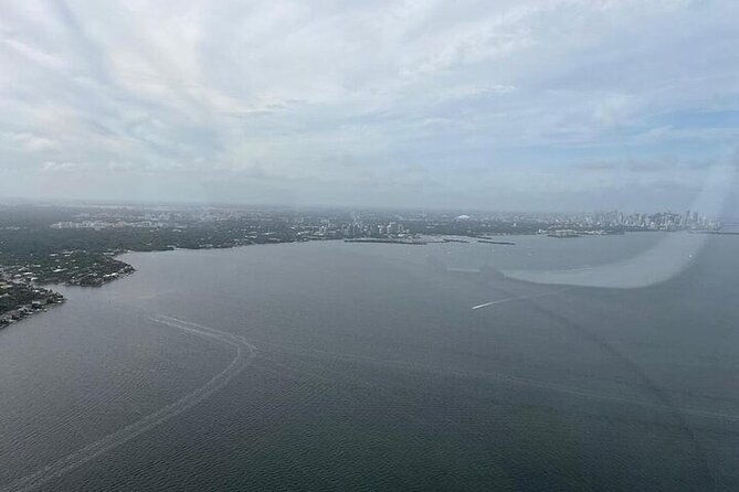 private-60-minute-romantic-air-tour-with-champagne-in-miami