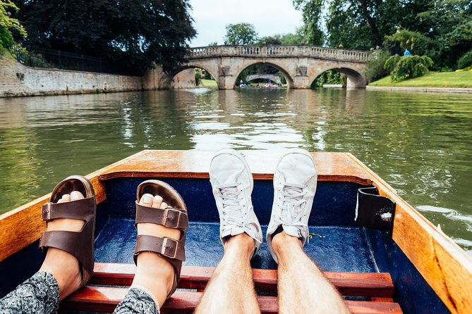 private-cambridge-uni-walking-tour-punting-tour-led-by-alumni