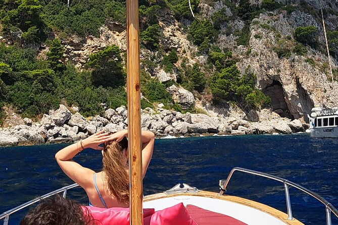 private-experience-on-classic-boat-discover-capri-in-3-hours
