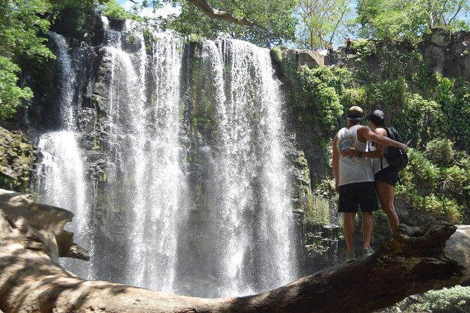 private-full-day-local-waterfalls-experience-in-curubande