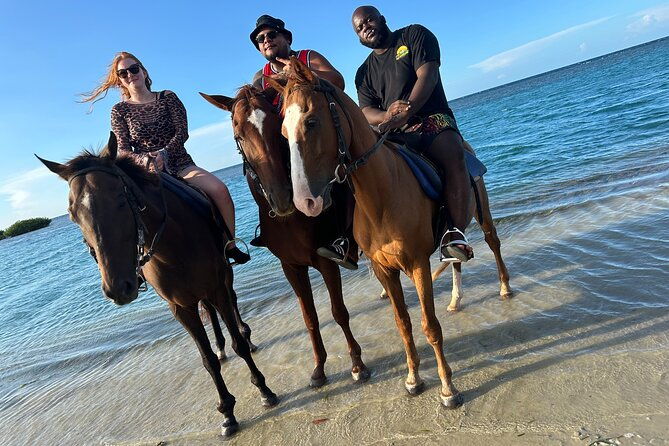 private-horseback-riding-and-ricks-cafe-sunset-tour