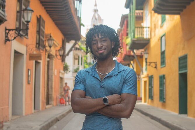 private-photo-session-through-the-streets-of-cartagena