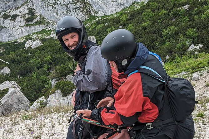 private-tandem-paragliding-in-soca-valley-3