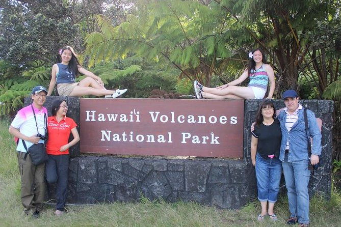 private-tour-from-hilo-to-hawaii-volcanoes-natl-park-mercedes-van