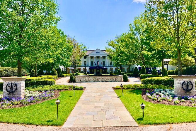 private-tour-of-colonial-williamsburg-sir-christopher-wren-bldg