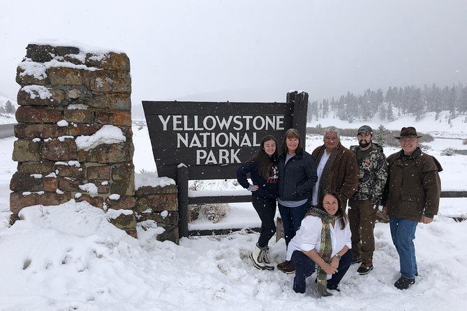 private-yellowstone-winter-wolf-watching-and-wildlife-safari