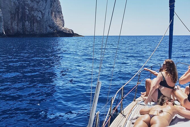 sailing-experience-to-capo-caccia-from-alghero-2