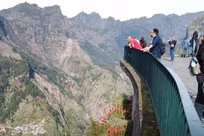 scenic-route-nuns-valley-tour
