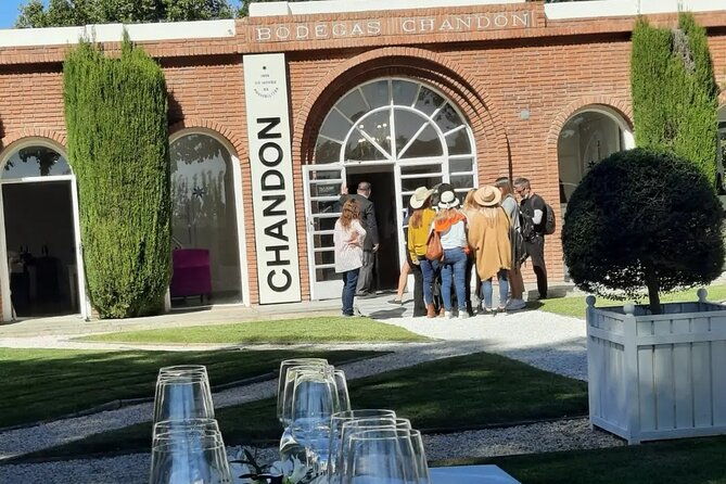 sip-savor-private-tour-of-three-charming-wineries