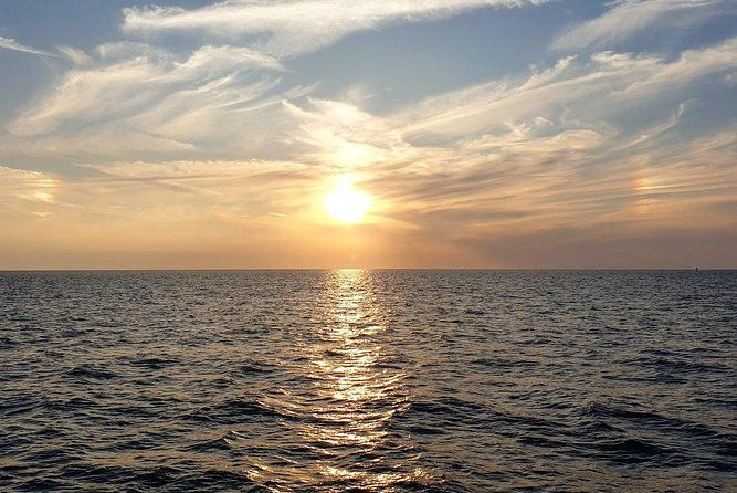 sunset-celebration-cruise-on-tropics-boat-tours