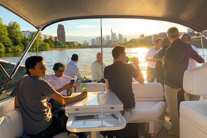 yacht-tour-in-frankfurt-for-up-to-12-guests