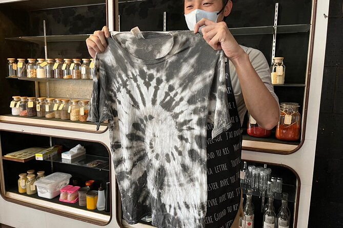 yamanashi-dyeing-experience-with-patterns-using-ink-and-indigo