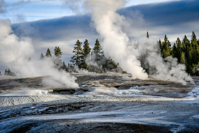yellowstone-grand-teton-national-parks-small-group-4-day-tour