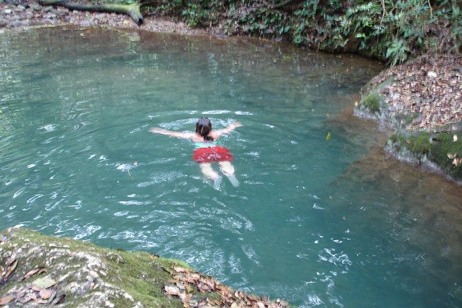 actun-tunichil-muknal-with-local-tour-guide-belizean-lunch