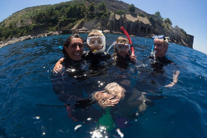 afternoon-snorkelling-guided-by-a-marine-biologist-in-sorrento