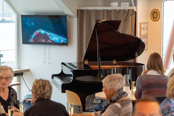 afternoon-tea-and-classic-concert-on-the-fjord