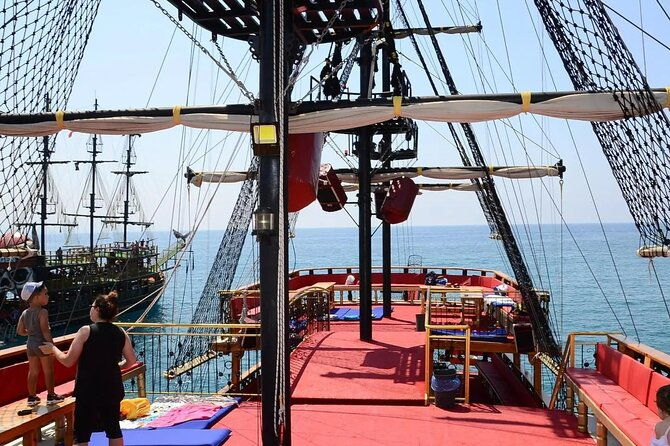alanya-pirate-boat-tour-with-lunch-soft-drinks-transfer