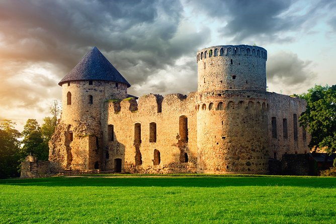 all-inclusive-honest-history-tour-araisi-cesis-ligatne-sigulda