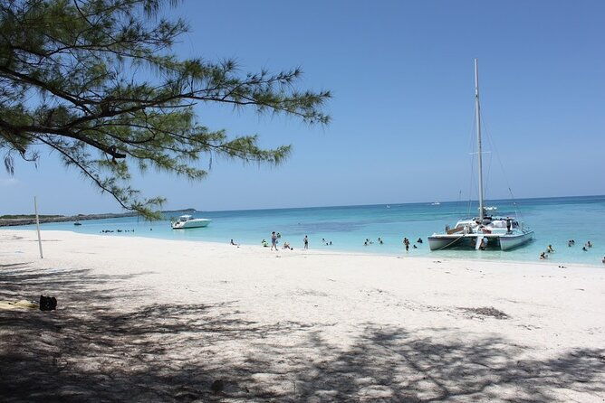 all-inclusive-sailing-and-snorkeling-half-day-trip-in-bahamas
