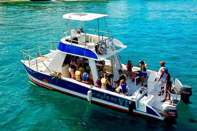 amber-cove-taino-bay-vip-party-boat-and-snorkeling-tour