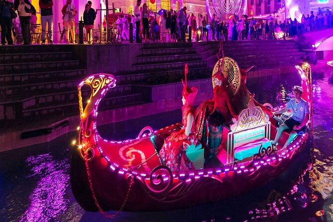 antalya-land-of-legend-night-show-transfer-w-boat-parade-show