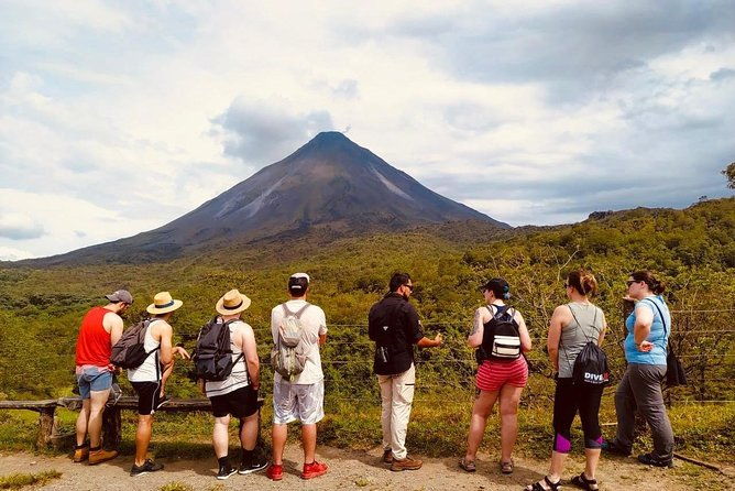 arenal-volcano-hike-from-la-fortuna