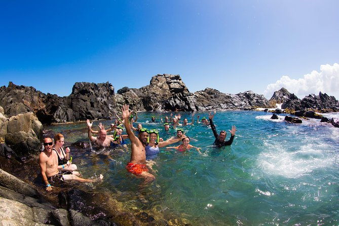 aruba-natural-pool-and-indian-cave-rugged-jeep-safari