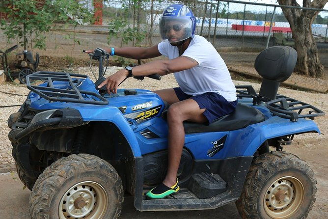 atv-and-horse-back-riding-beach