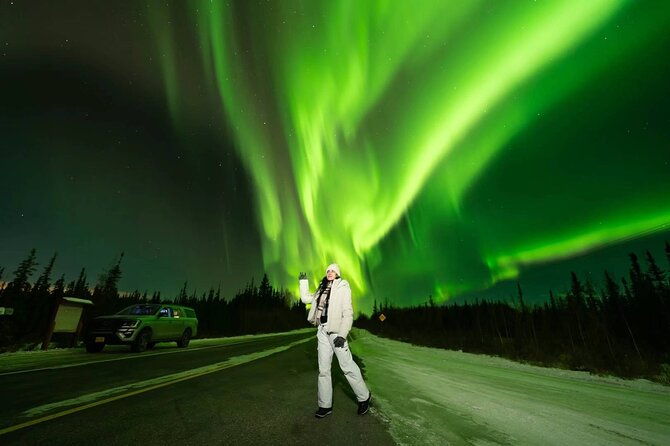 aurora-chasing-tour-with-free-photography