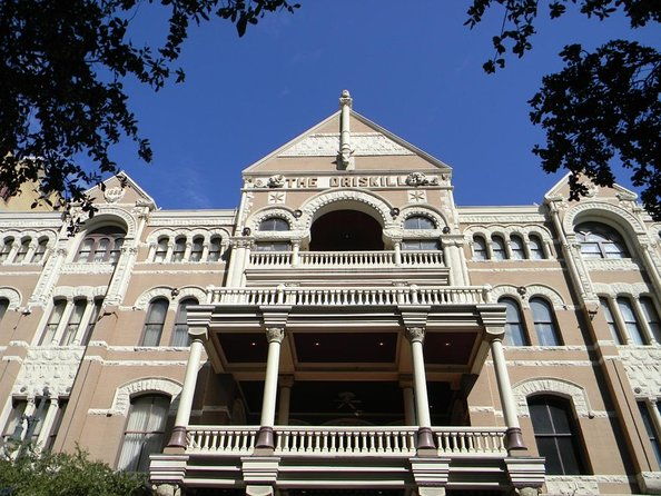 austin-haunted-pub-crawl-walking-tour