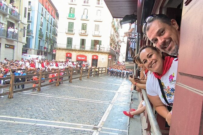 authentic-san-fermin-experience-with-balcony-and-buffet-breakfast