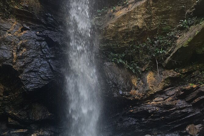 avocat-waterfall-tour-beach-stop-adventure