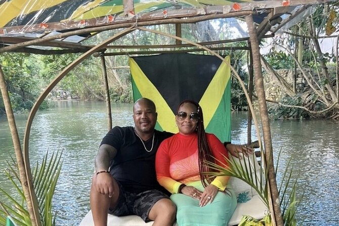 bamboo-rafting-and-horseback-riding-excursion-in-ochorios-jamaica