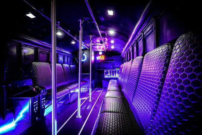 bar-crawl-in-san-jose-in-a-deluxe-party-bus