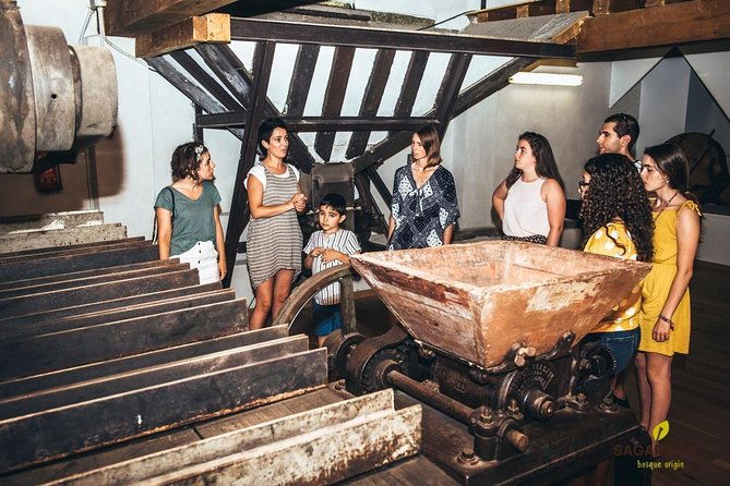 basque-cider-house-guided-tour-meal-from-san-sebastian