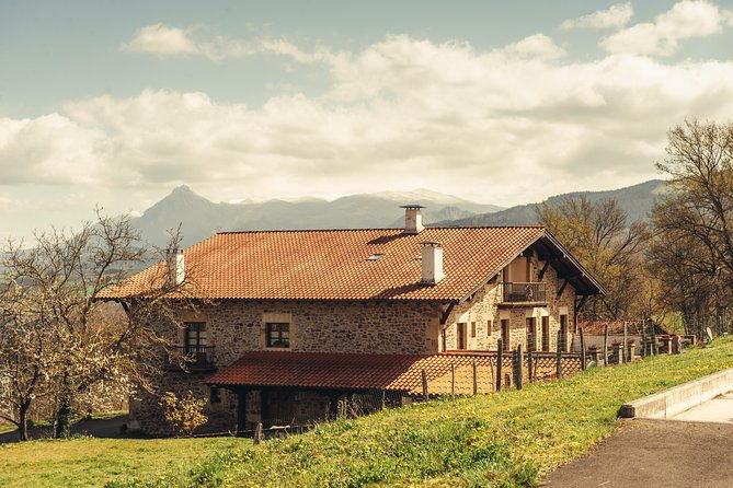 basque-farm-house-cider-house-tour-meal-from-san-sebastian