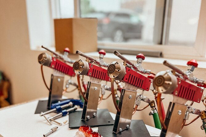 beginners-glass-blowing-lessons-in-portland-oregon