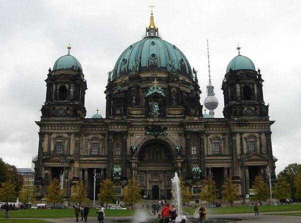 berlin-highlights-self-guided-scavenger-hunt-and-walking-tour